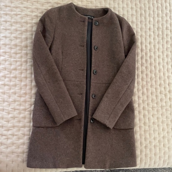 Zara coat with pockets - Picture 1 of 6
